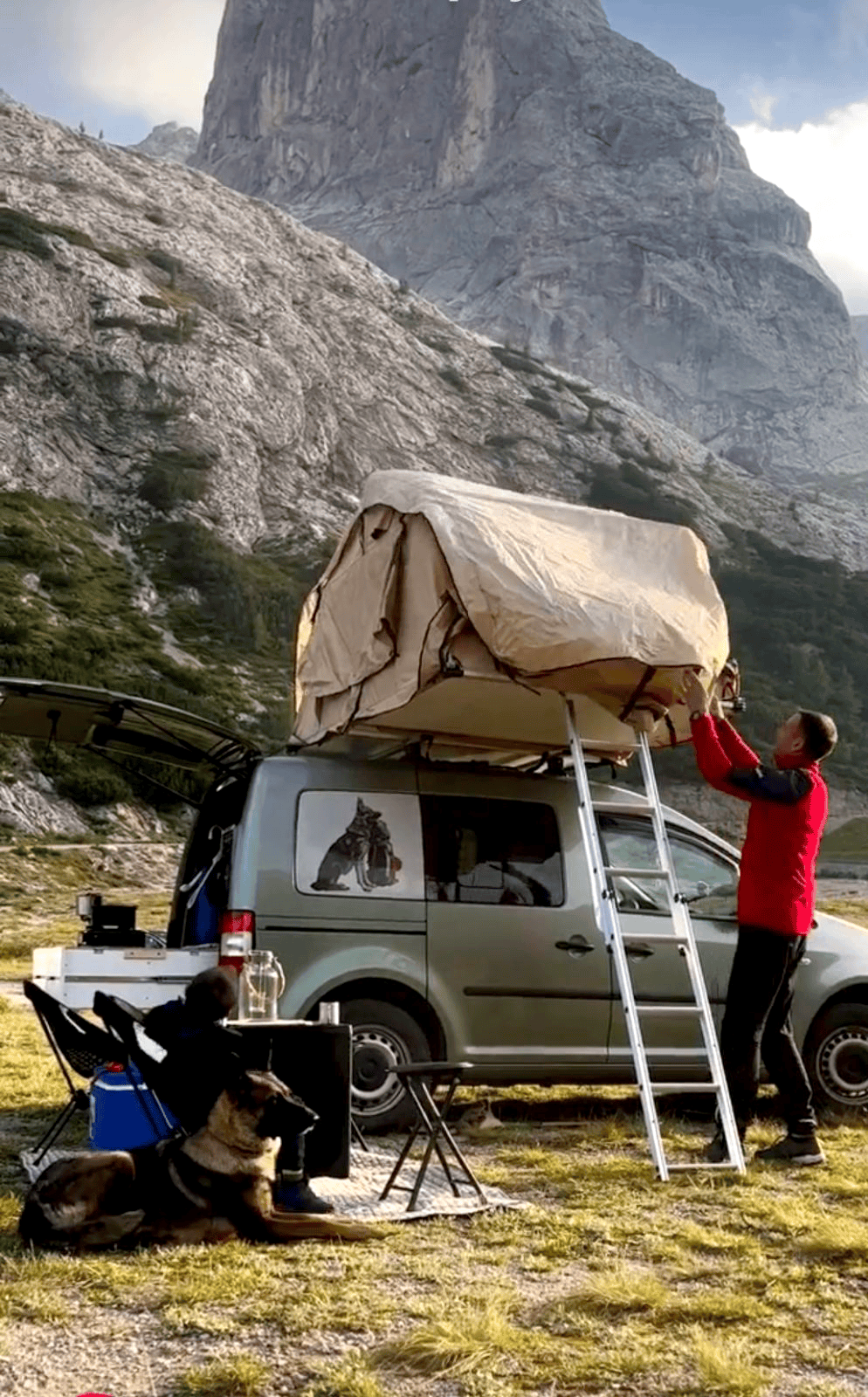 Krovni koferi i krovni nosači